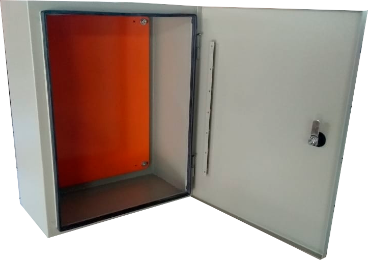 Quadro de comando com porta de sobrepor